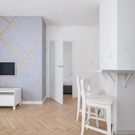 Stylish Strzelecka With Parking By Renters *