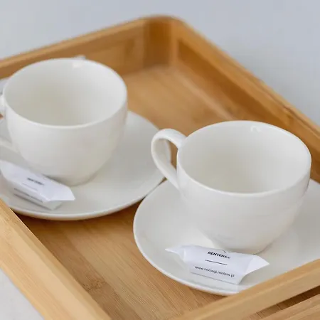 Апартаменты Stylish Strzelecka With Parking By Renters