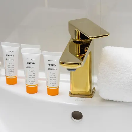 Apartment Stylish Strzelecka With Parking By Renters Katowice