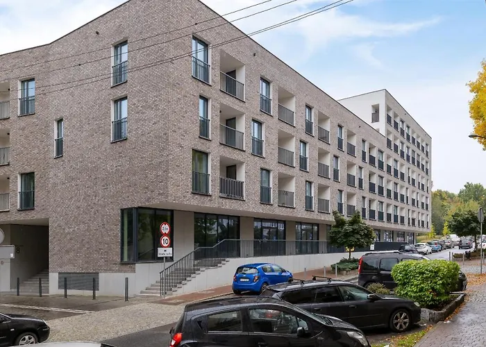 Stylish Strzelecka With Parking By Renters * 卡托维兹