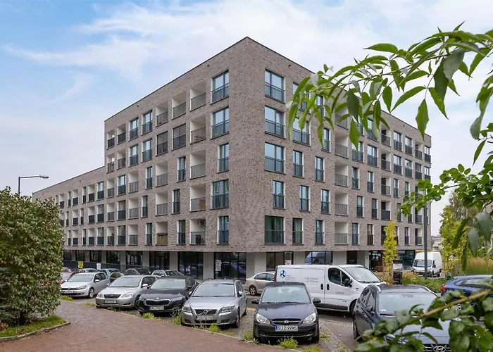 Stylish Strzelecka With Parking By Renters *