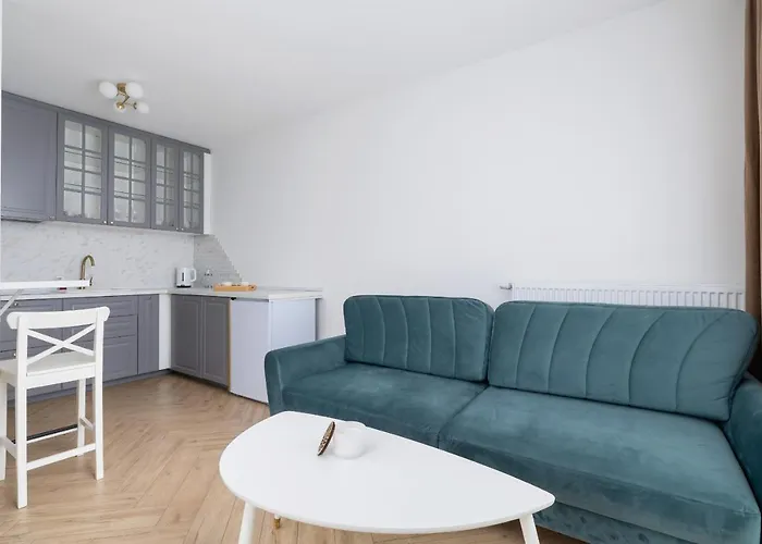 Apartment Stylish Strzelecka With Parking By Renters Katowice