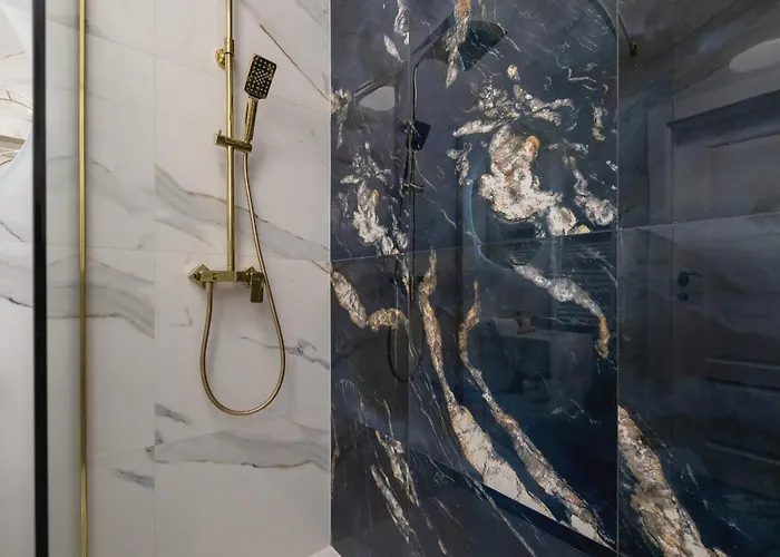 Stylish Strzelecka With Parking By Renters Katowice